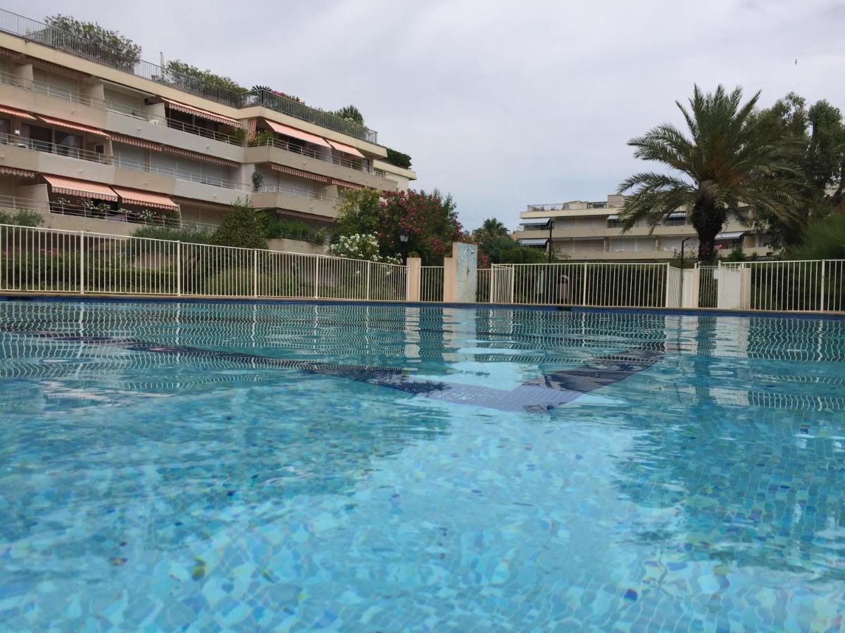 Brigitte Studio Centre Saint Tropez Parking Piscine Wifi Vue Mer ภายนอก รูปภาพ